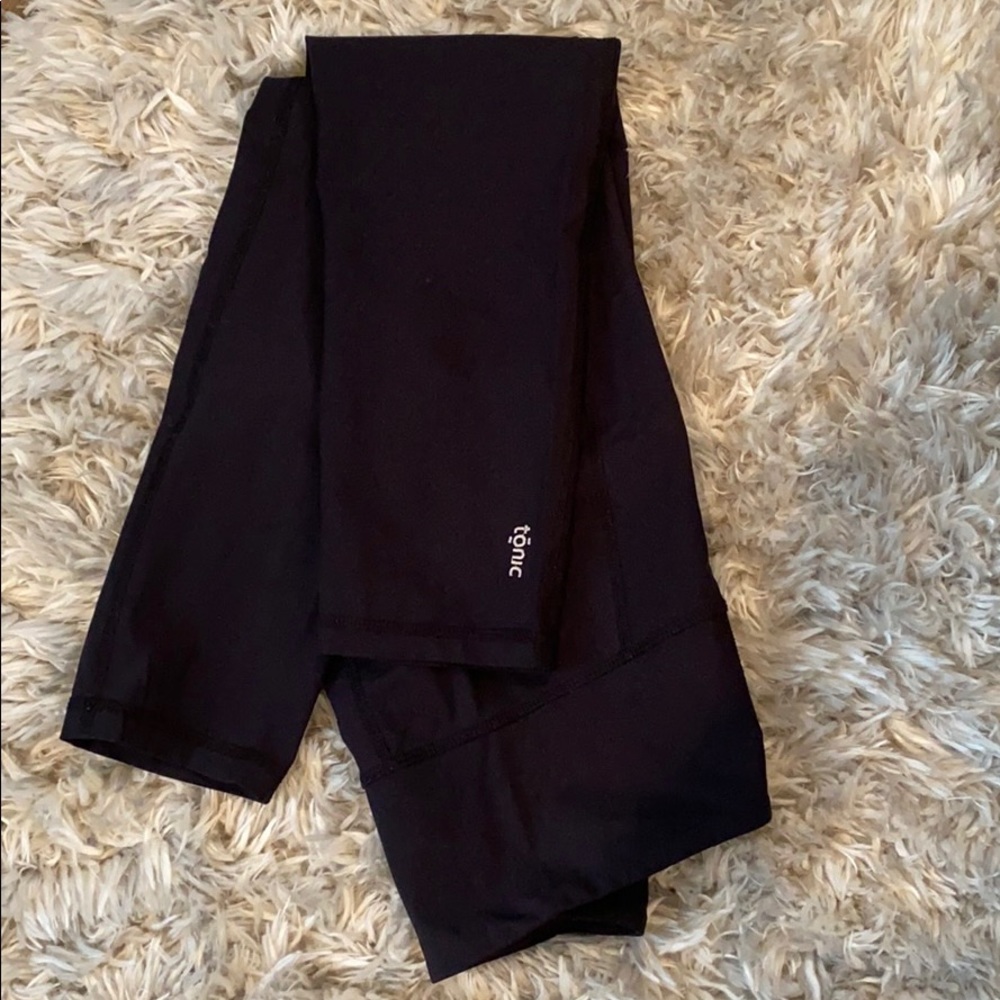 Black leggings